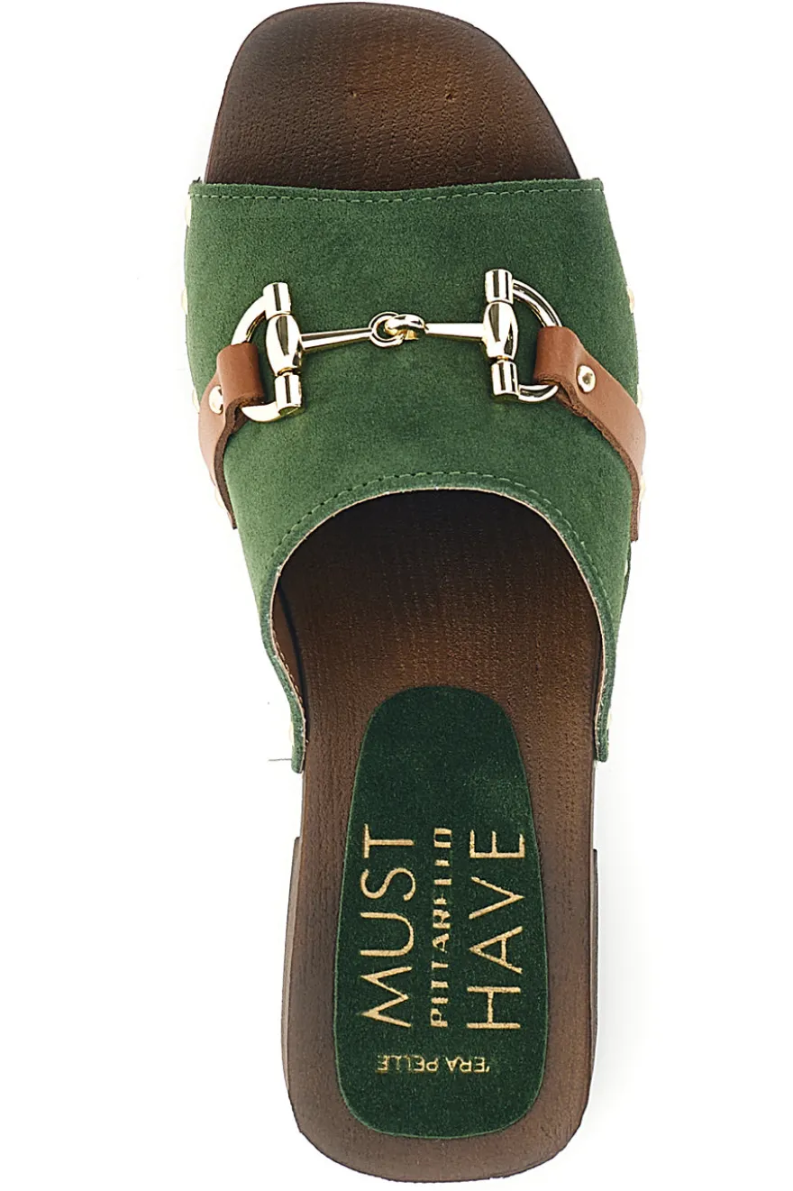 Sandalo verde in pelle con tacco e borchie Pittarello Must Have 11938