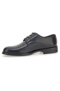 Scarpe eleganti nere in pelle liscia con punta arrotondata Pittarello 7720