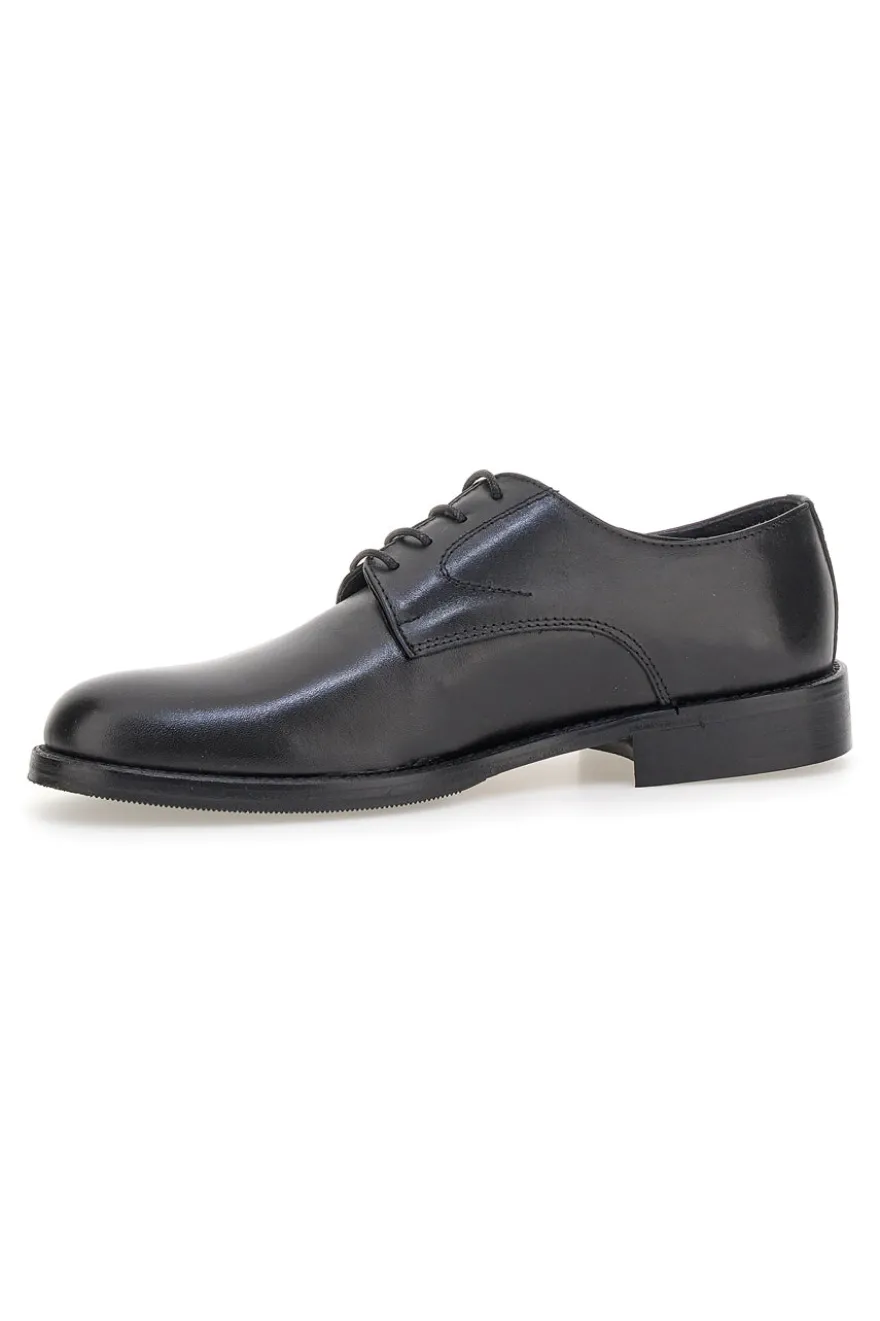 Scarpe eleganti nere in pelle liscia con punta arrotondata Pittarello 7720