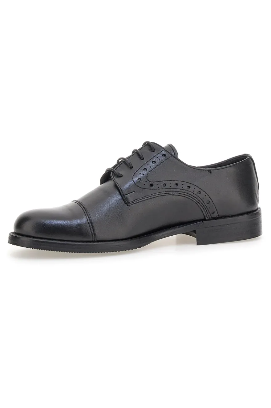 Scarpe eleganti nere in pelle con dettagli traforati Pittarello 7715