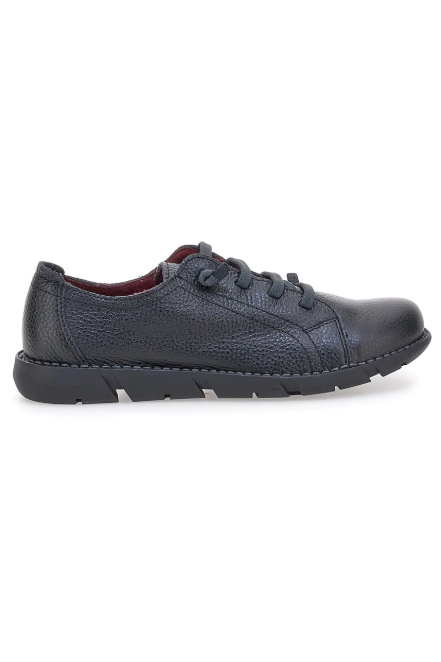 Scarpe nere in pelle con suola flessibile Pittarello Tierra 24224