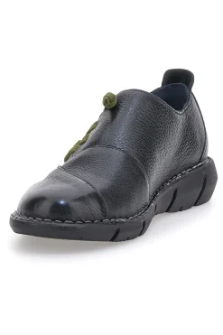 Scarpe nere in pelle con elastici verdi Pittarello Tierra 17569
