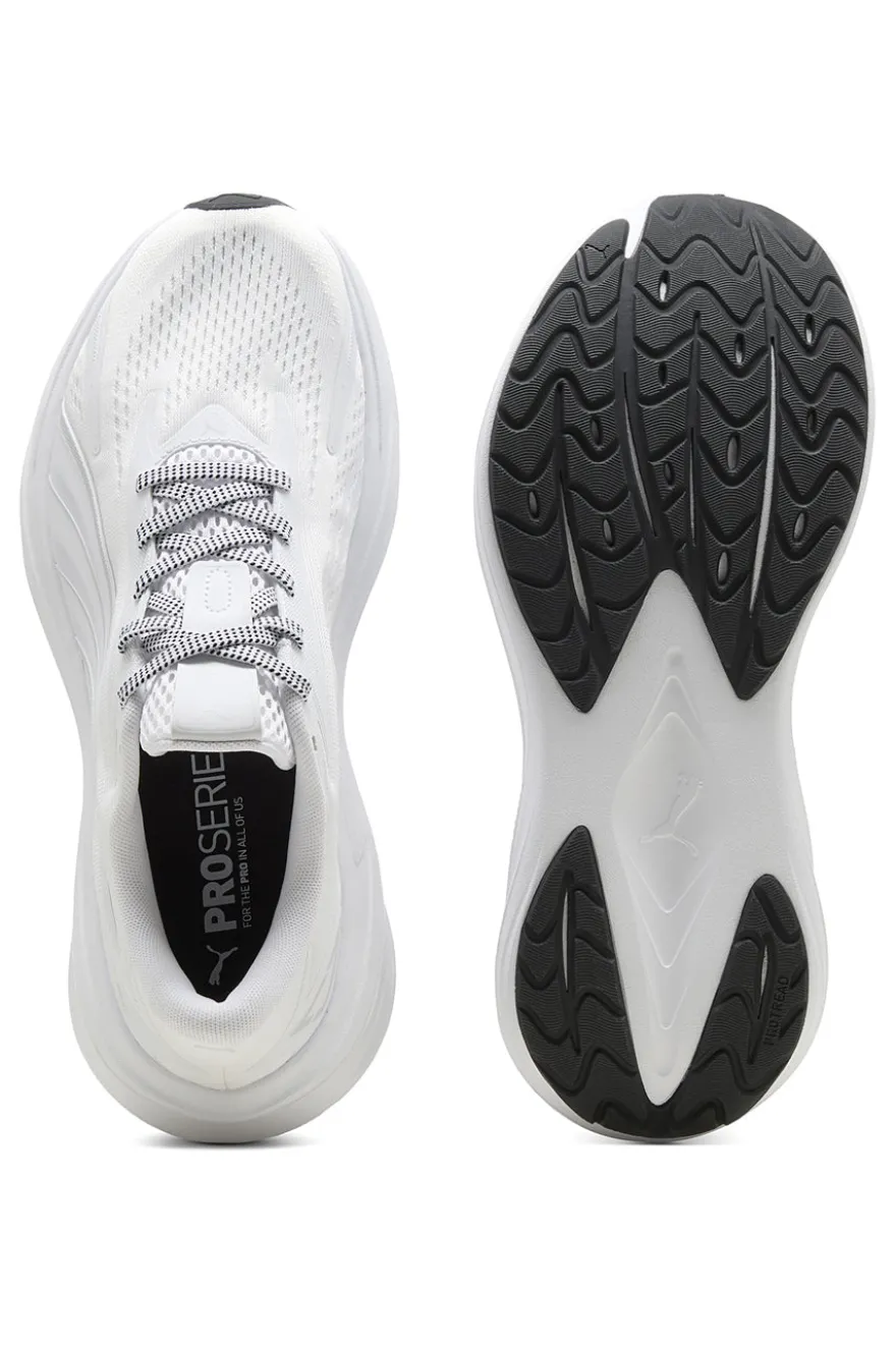 Scarpe running bianche in mesh con ammortizzazione Profoam Puma Maxima Pro