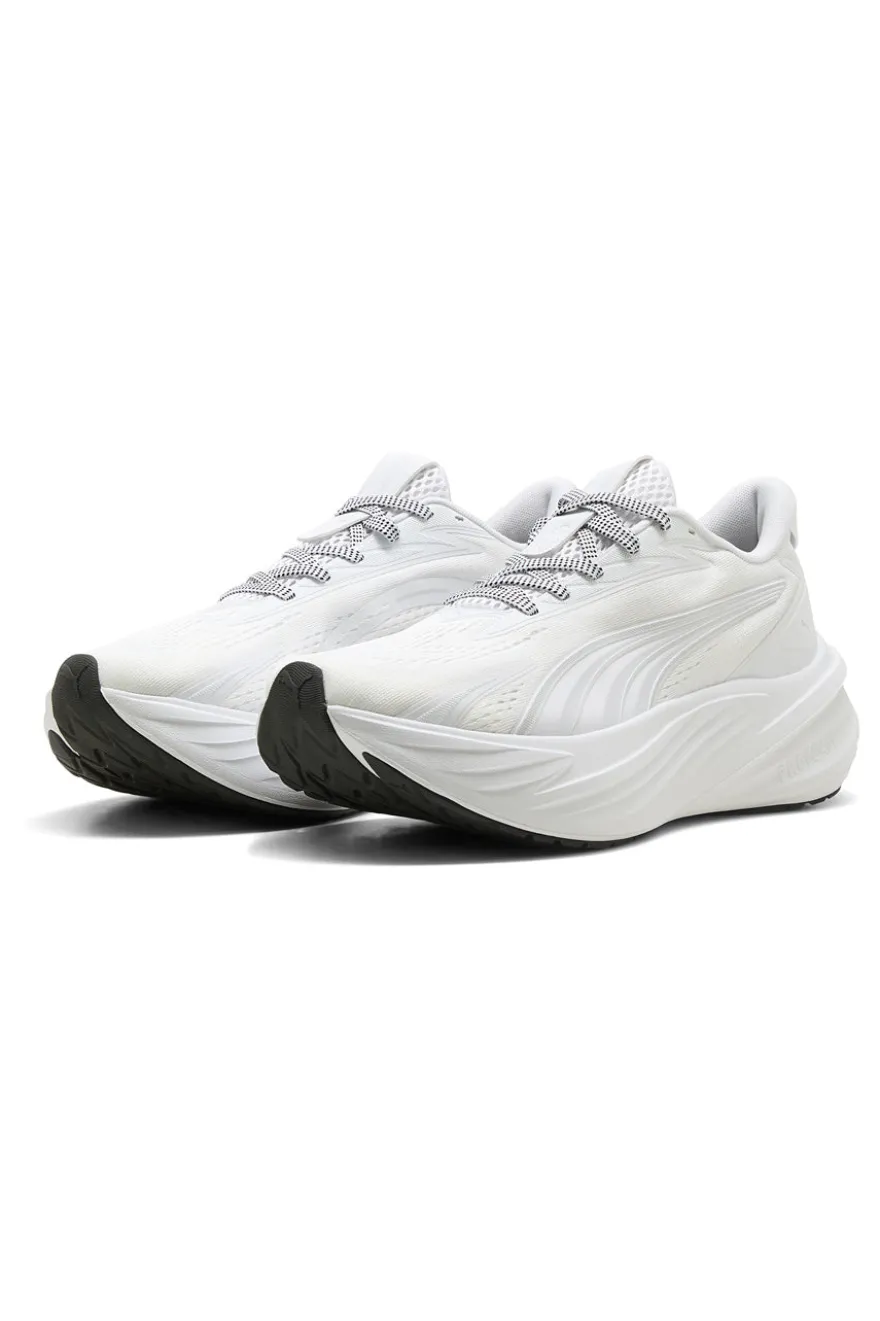 Scarpe running bianche in mesh con ammortizzazione Profoam Puma Maxima Pro
