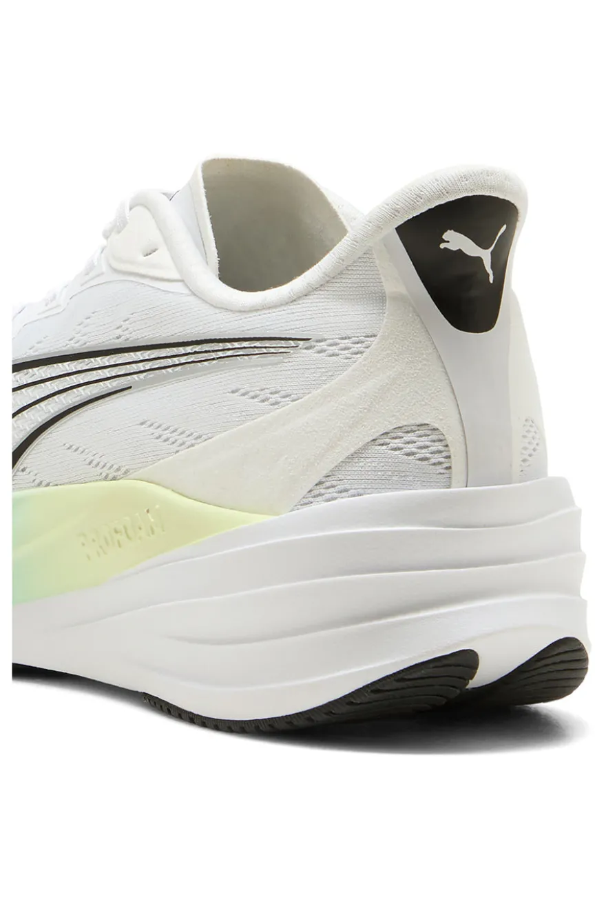 Scarpe running bianche in mesh con suola sfumata e ammortizzazione Profoam Puma Darter Pro 2