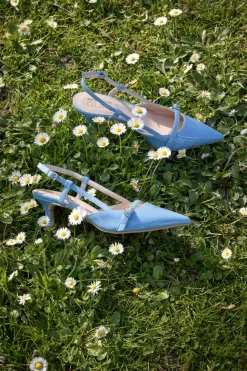 Scarpe slingback azzurre a punta con cinturini Pittarello glam 3790