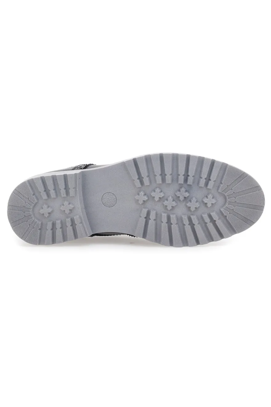 Scarpe Stringate Nere Con Impuntura Longford 596