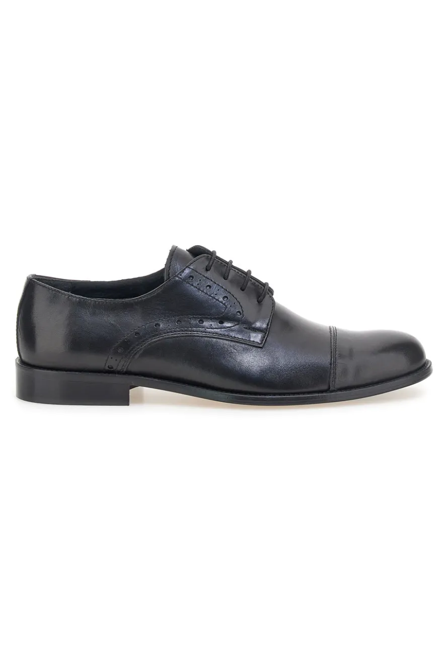 Scarpe stringate nere in pelle con suola in cuoio made in Italy Pittarello 7715