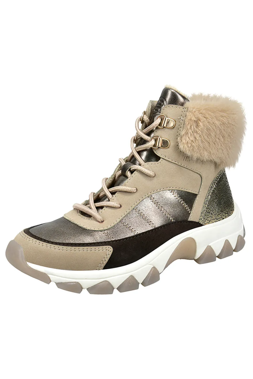 Scarponcini beige con dettagli metallici e pelliccia Bagatt D31952365555