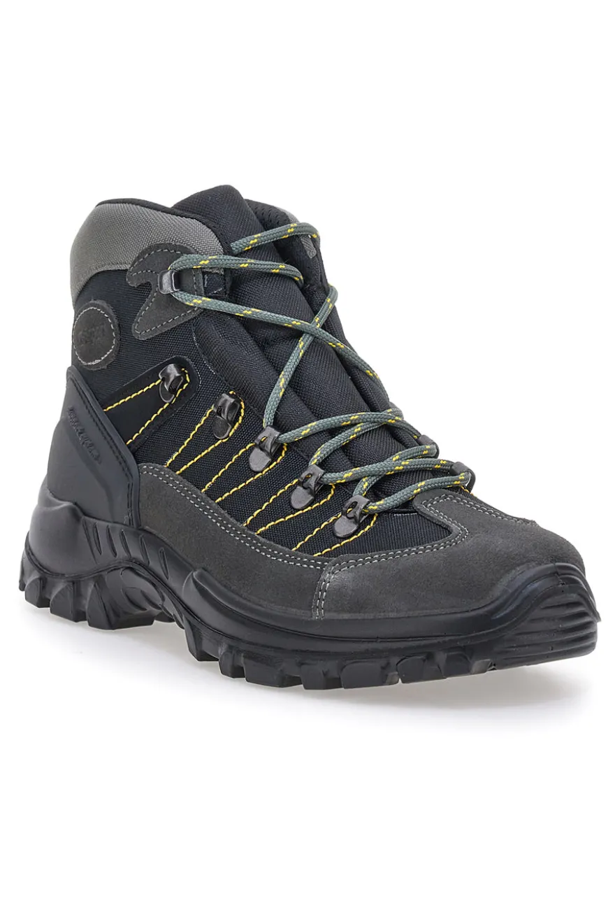 Scarponcini da trekking neri con suola carrarmato Track down 13342S40