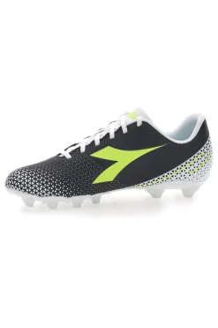 Schwarze Fußballschuhe für festen Untergrund mit gelbem Diadora Pichichi 6 Mg14-Logo