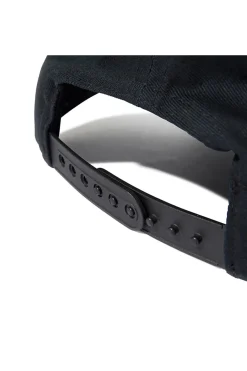 Schwarze Kappe mit Adidas Logo JD1328