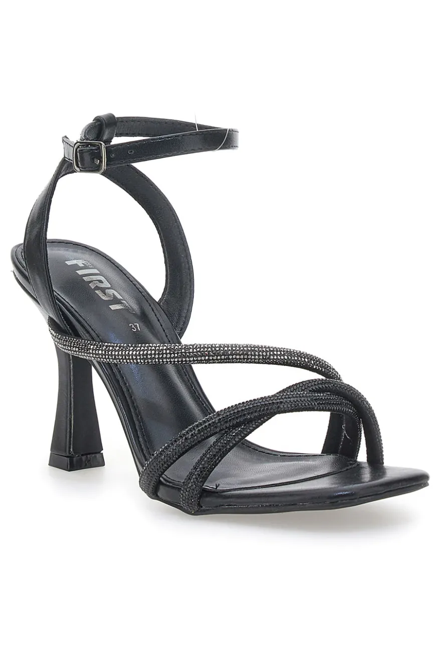 Schwarze Sandale mit Spulenabsatz The First 625