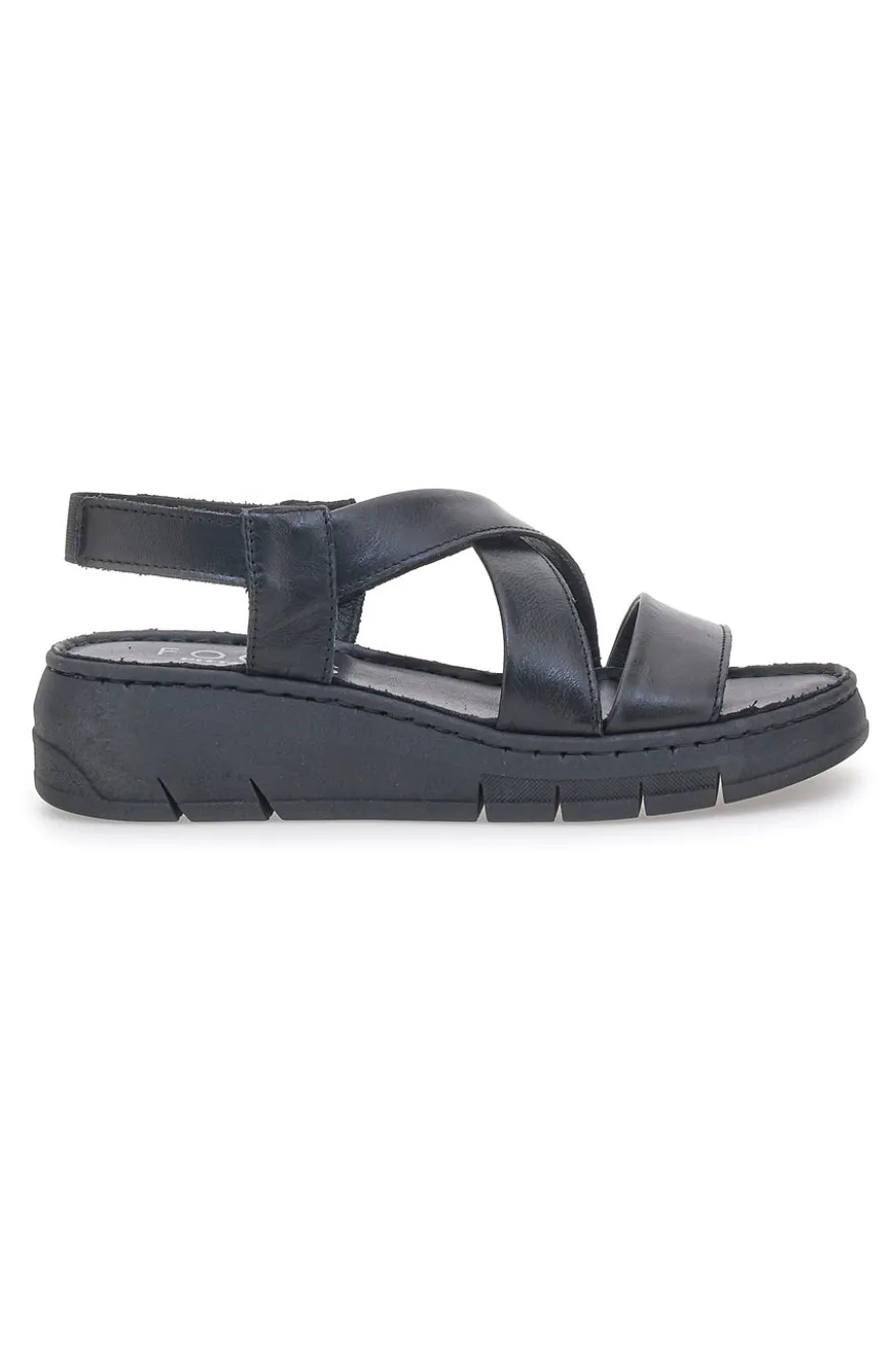 Schwarze Sandalen mit elastischer Rückseite und Plateau PITTARELLO FOCUS 3316124