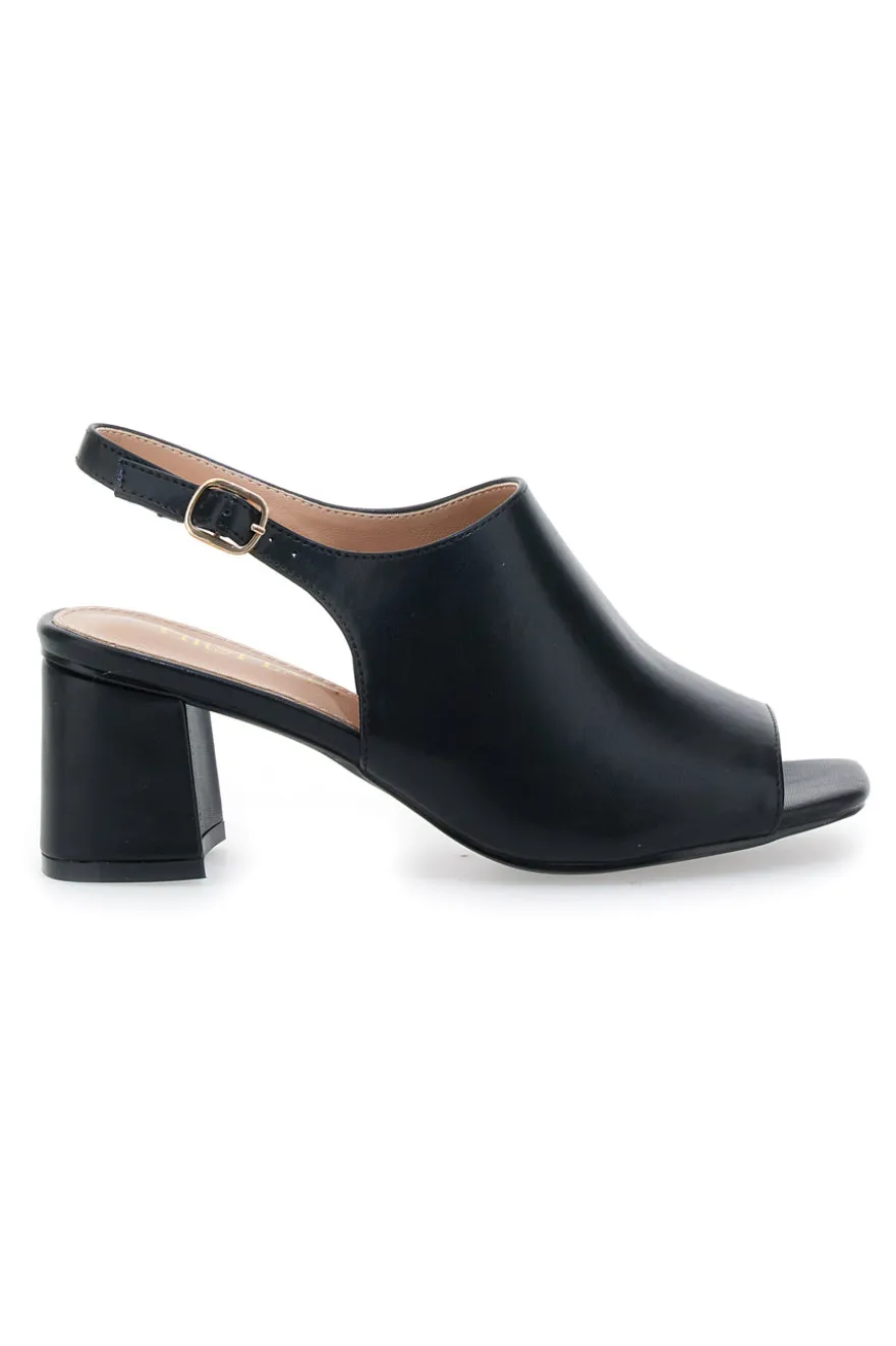 Schwarze Sandalen mit Riemen hinten und Öffnung vorne FIRST LADY P545