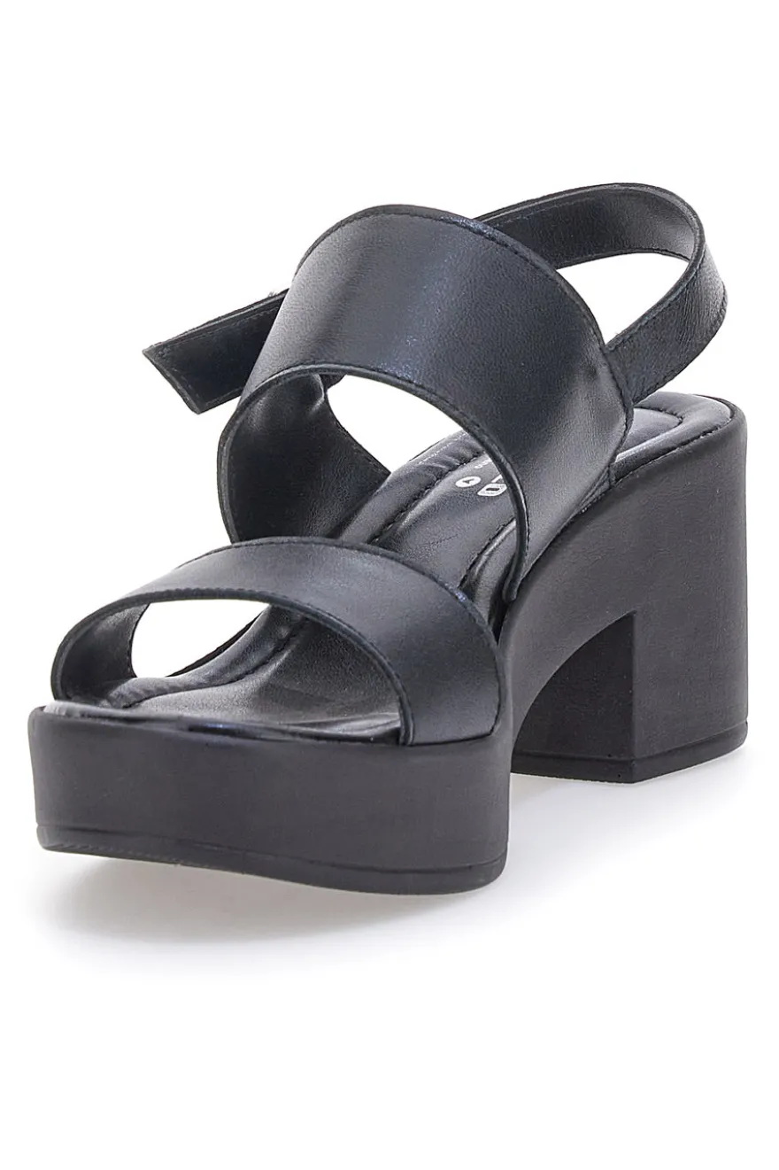 Schwarze Sandaletten Pittarello Love 3153