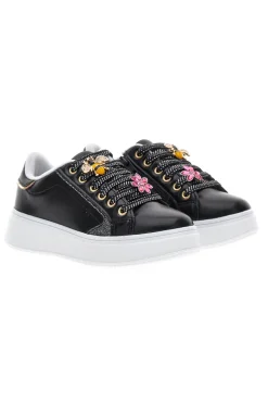 Schwarze Sneakers mit Blumenapplikationen an den Schnürsenkeln Grazie Girl 153917