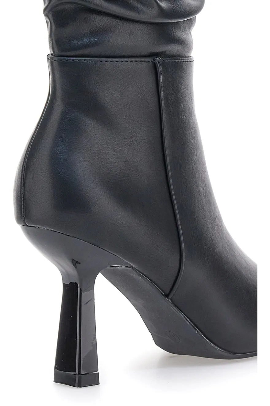 Schwarze Stiefel mit Absatz Gavi 847
