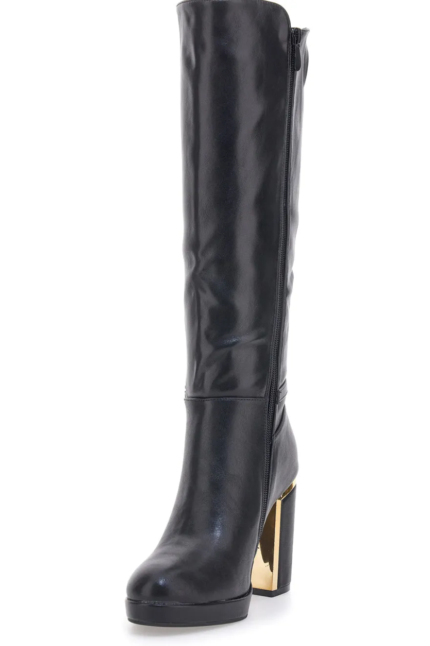 Schwarze Stiefel mit dekorativem Riemen The First RQ23WT6