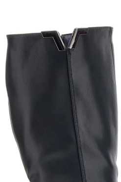 Schwarze Stiefel mit metallischen Einsätzen und niedrigem Absatz Energy I256
