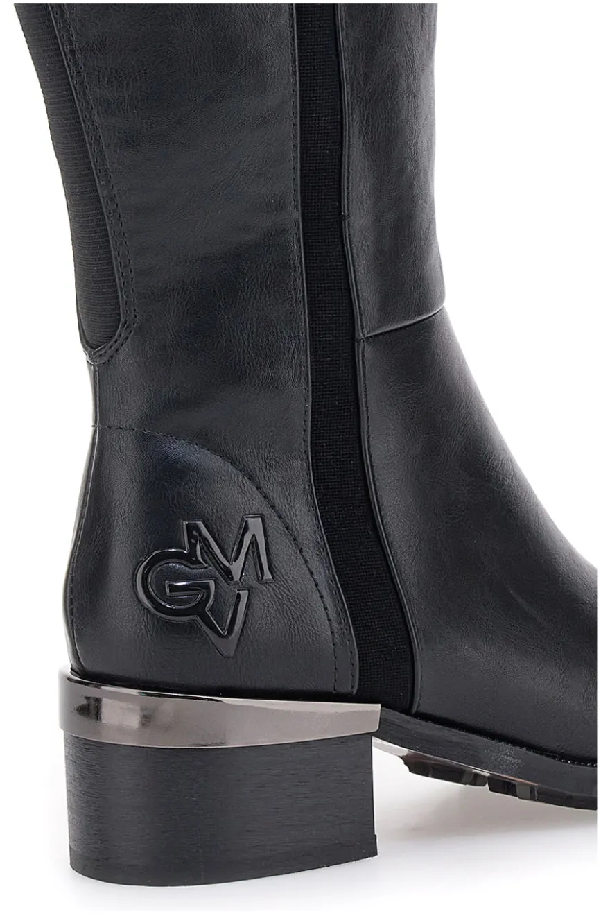Schwarze Stiefel mit niedrigem Absatz und seitlichem Logo GMV SV0183