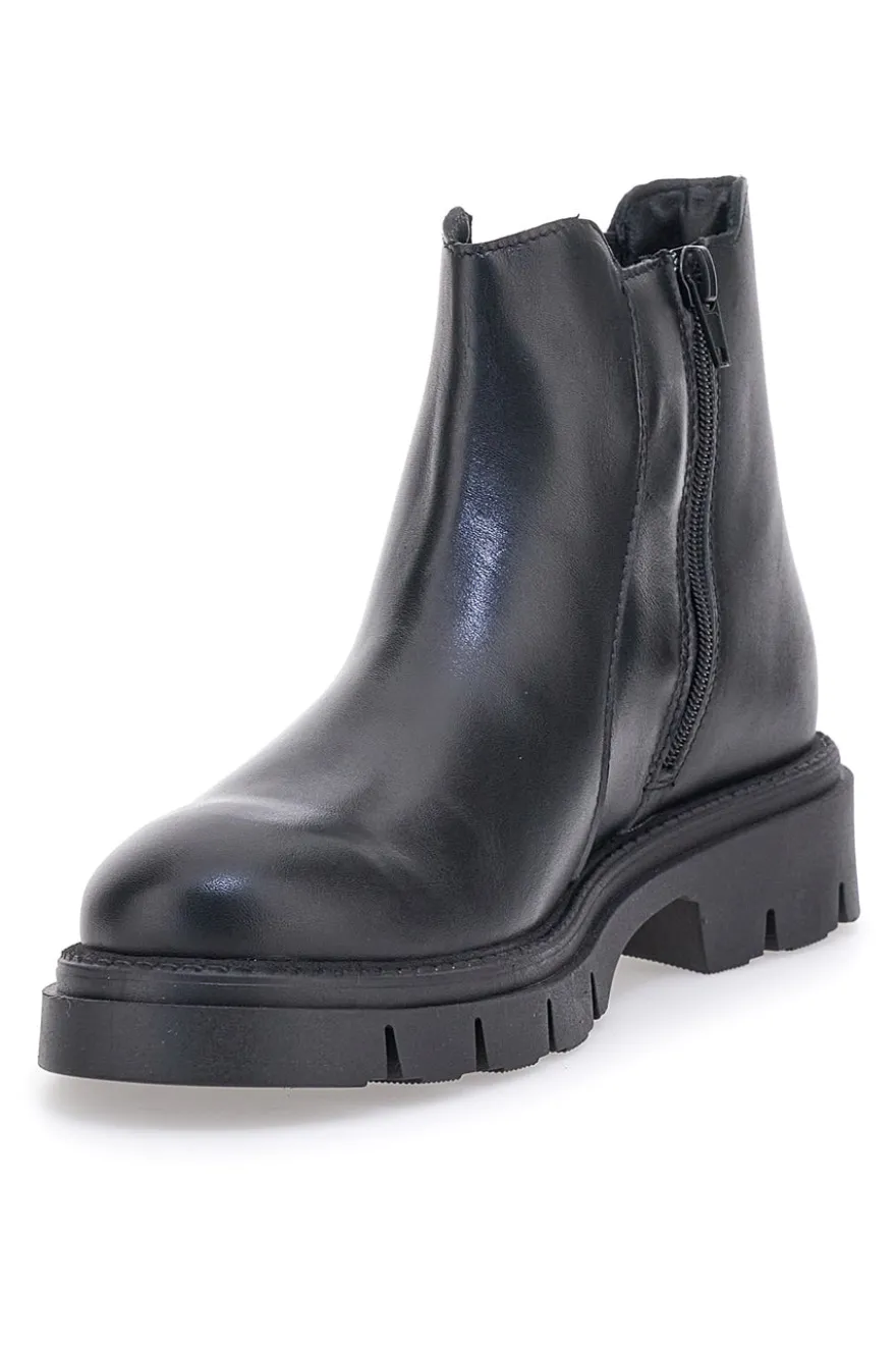Schwarze Stiefeletten aus echtem Leder mit seitlichem Gummizug PITTARELLO GLAM 2546019