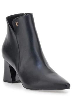 Schwarze Stiefeletten mit spitzer Spitze und Blockabsatz Ferré F536C641