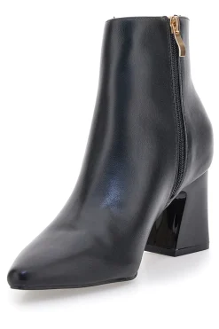 Schwarze Stiefeletten mit spitzer Spitze und Blockabsatz Ferré F536C641