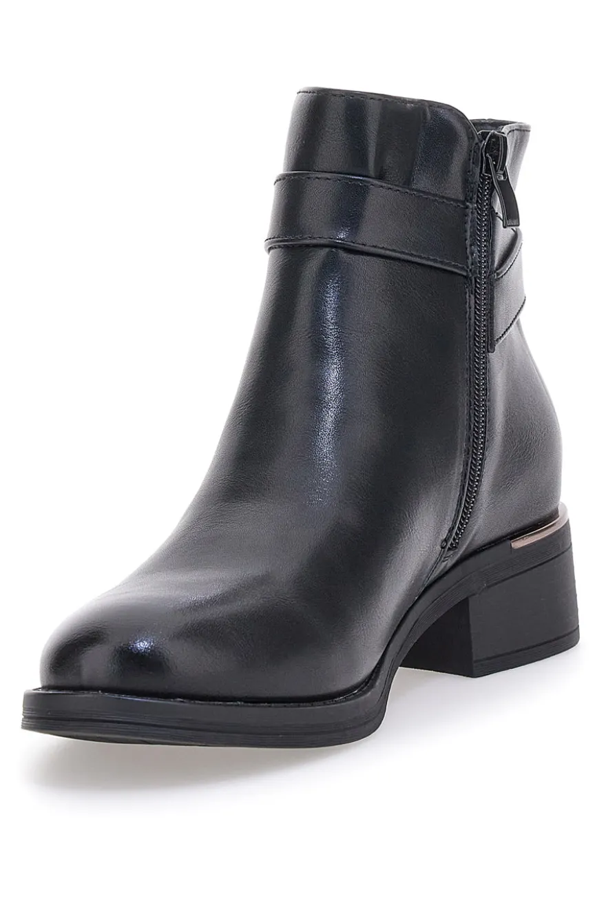 Schwarze Stiefeletten mit dekorativer Schnalle und niedriger Sohle Energy I255