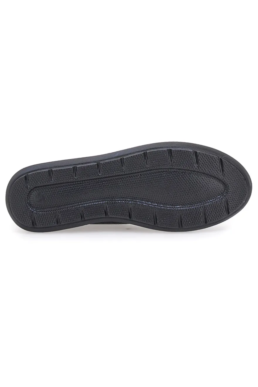 Schwarze Stiefeletten mit Hammerschlageffekt INBLU WG059014