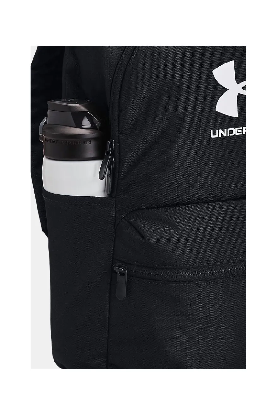 Schwarzer Rucksack mit weißem Under Armour Logo 1380476-002