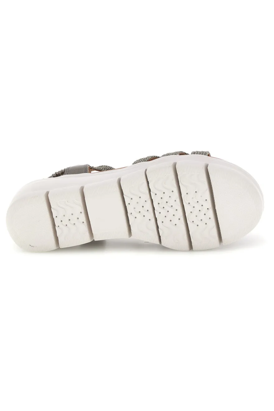 Silberne Sandalen mit dekorativen Applikationen und Keil The first active 24001B