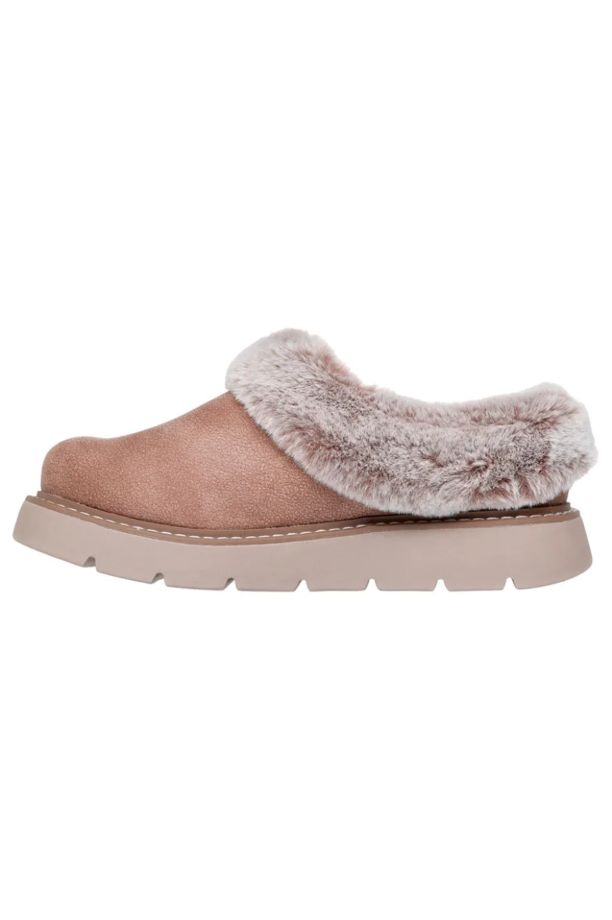 Skechers – Keepsakes Lite – Cozy Blend – Hausschuhe in Beige mit Kunstfellfutter