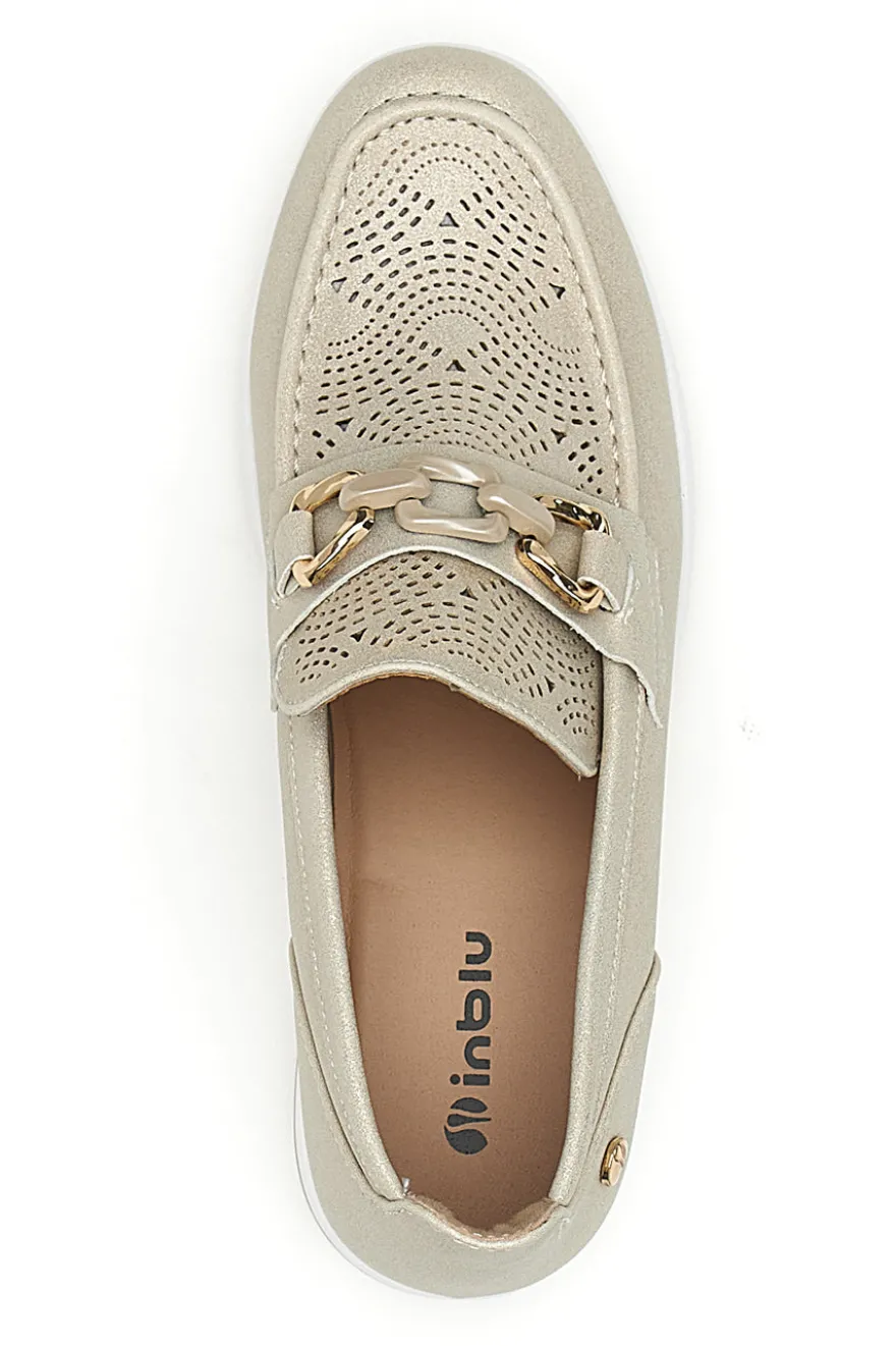 Slip on beige traforate con morsetto e zeppa Inblu 67IC