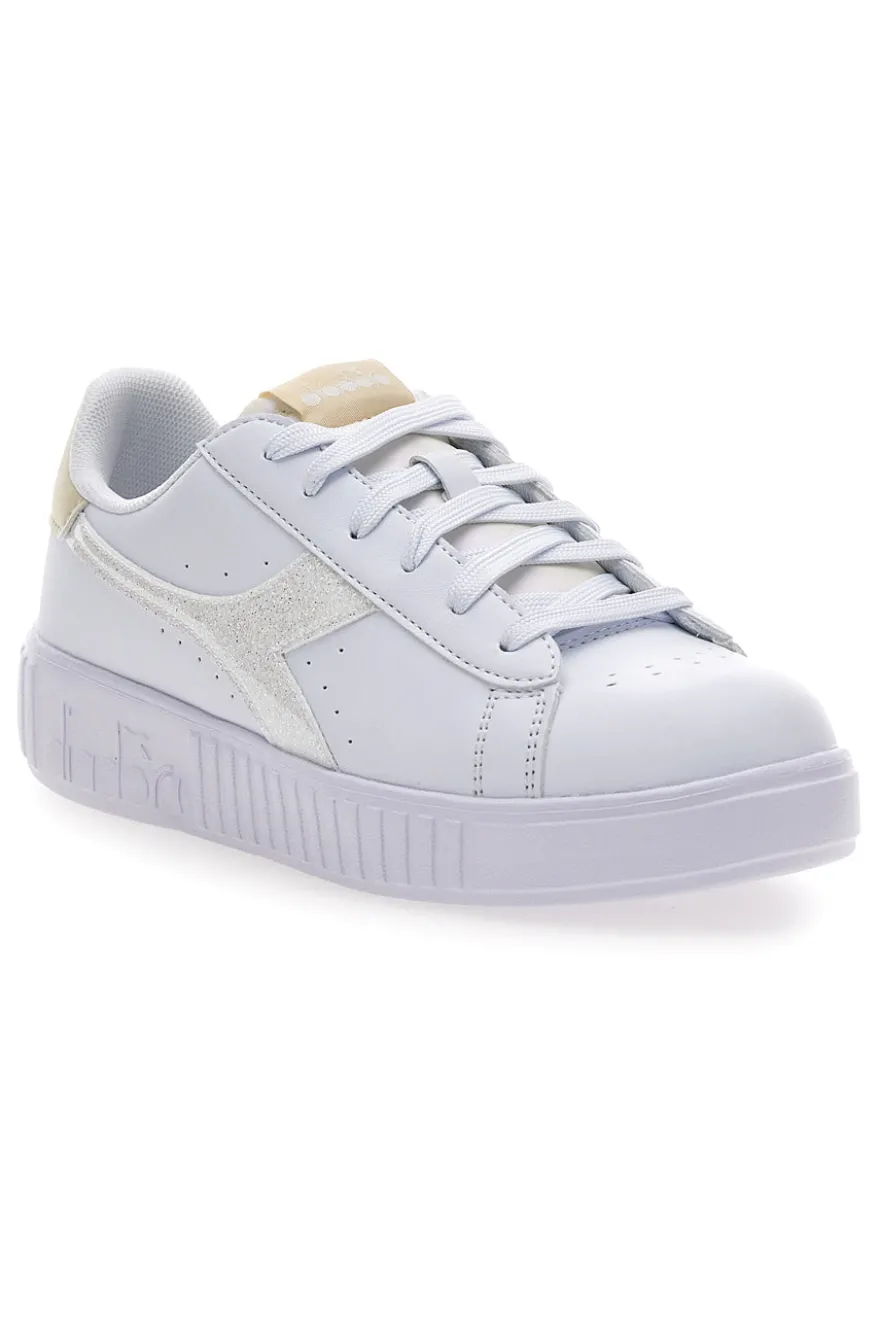 Sneaker da donna bianche con platform e dettagli oro Diadora Game Step Glam GS