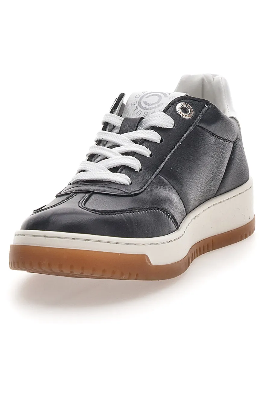 Sneaker nera in vera pelle con dettagli bianchi Pittarello Capsule Grace