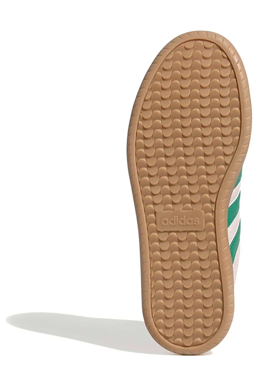 Sneakers beige con strisce verdi e dettagli in suede Adidas Barreda