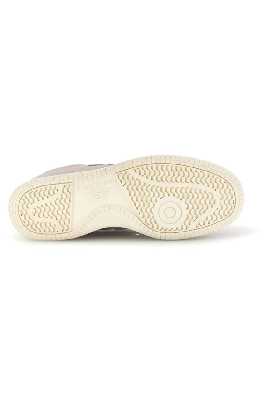 Sneakers beige in pelle e tessuto New balance M0809DR
