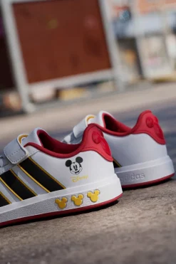 Sneakers bianche con dettagli Topolino Grand Court Mickey EL K Adidas