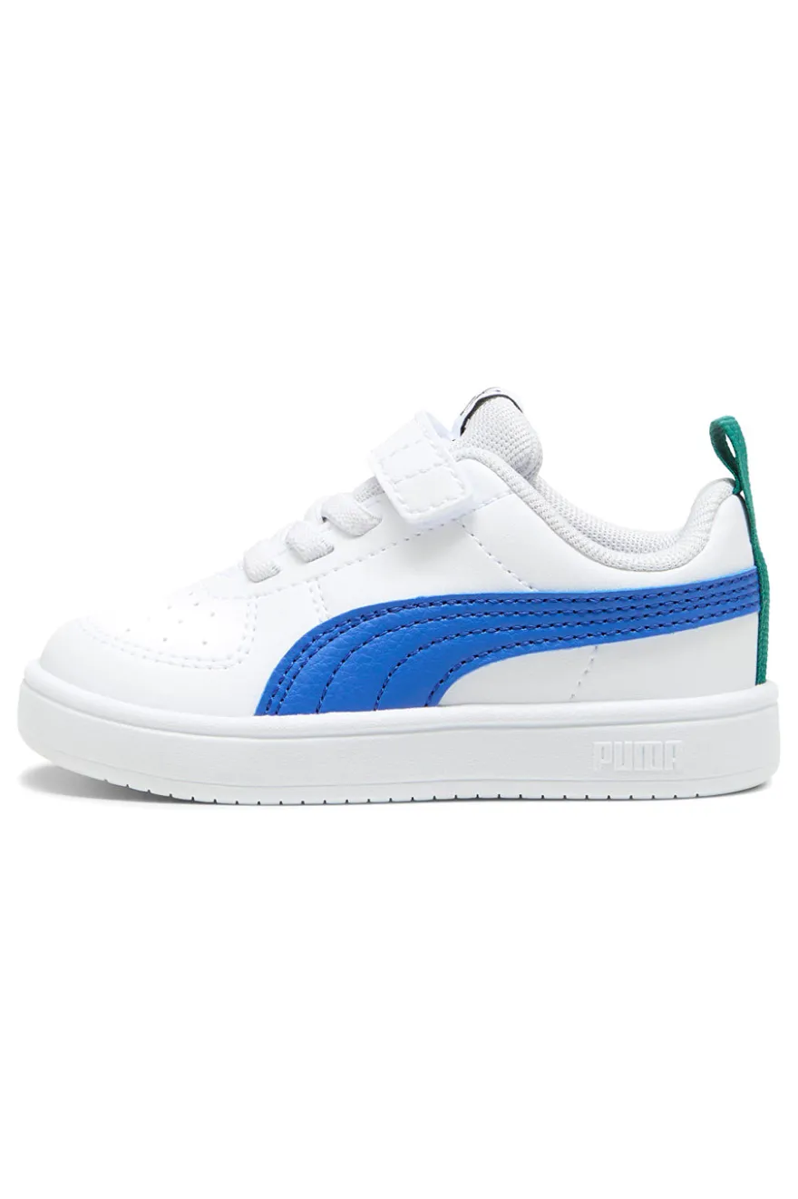 Sneakers bianche con dettagli blu e passante posteriore Puma Rickie AC+ Inf