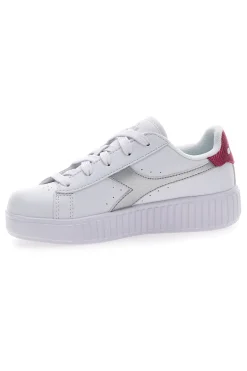 Sneakers Bianche con Logo Argento e Dettaglio Fuxia DIADORA GAME STEP METAL PS