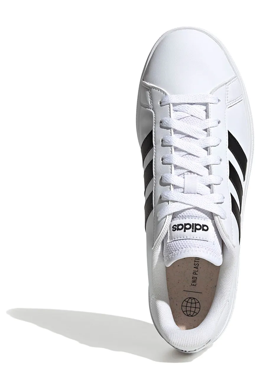 Sneakers bianche con strisce nere stile tennis Adidas Grand Court Base 2