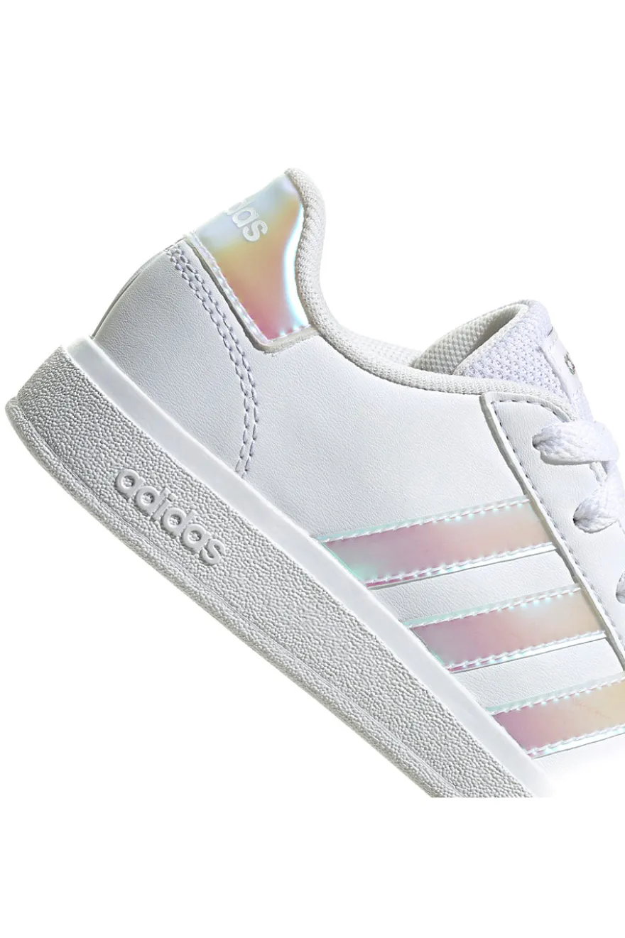 Sneakers bianche con strisce iridescenti Adidas Grand Court 2 K