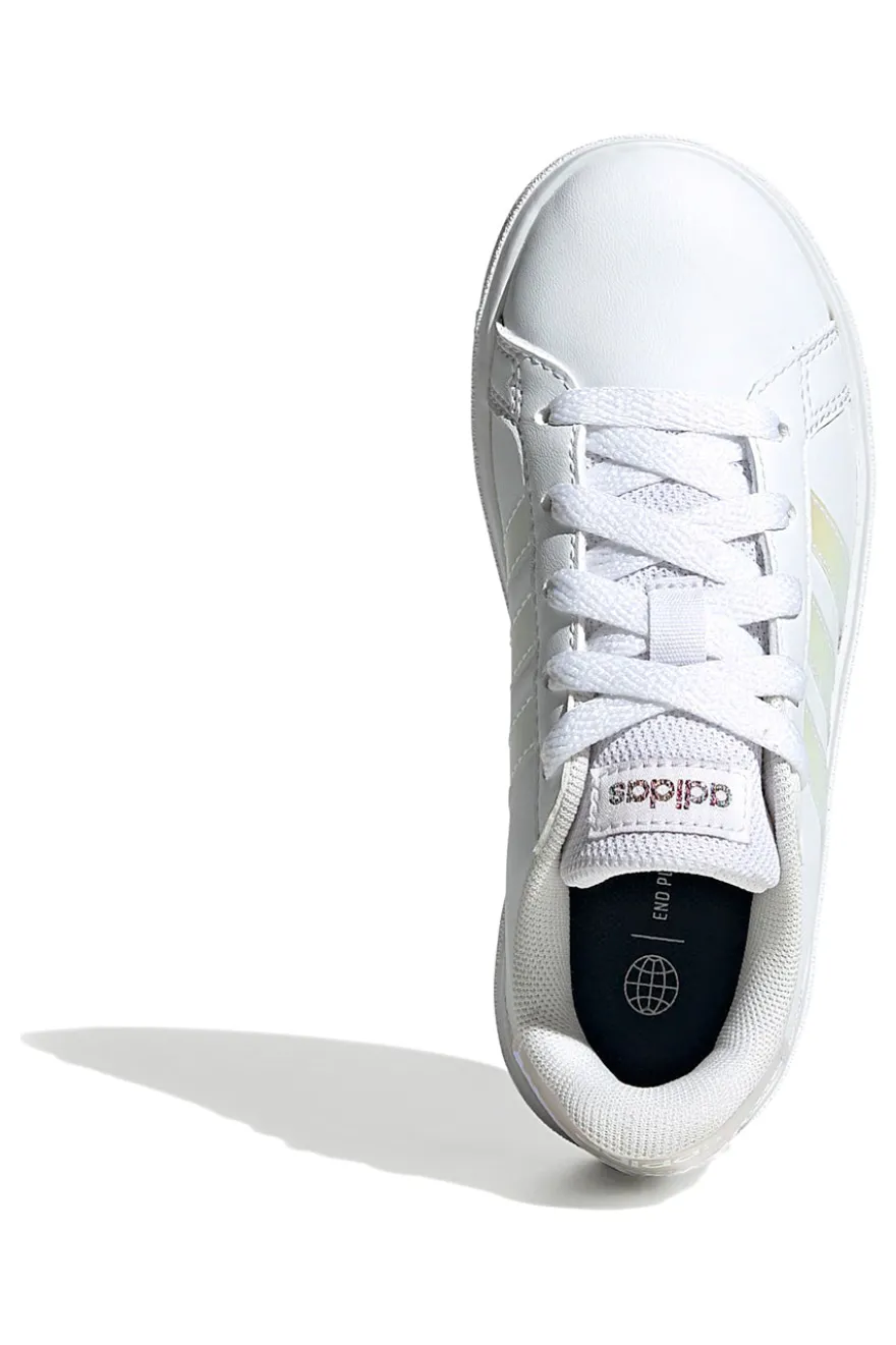 Sneakers bianche con strisce iridescenti Adidas Grand Court 2 K