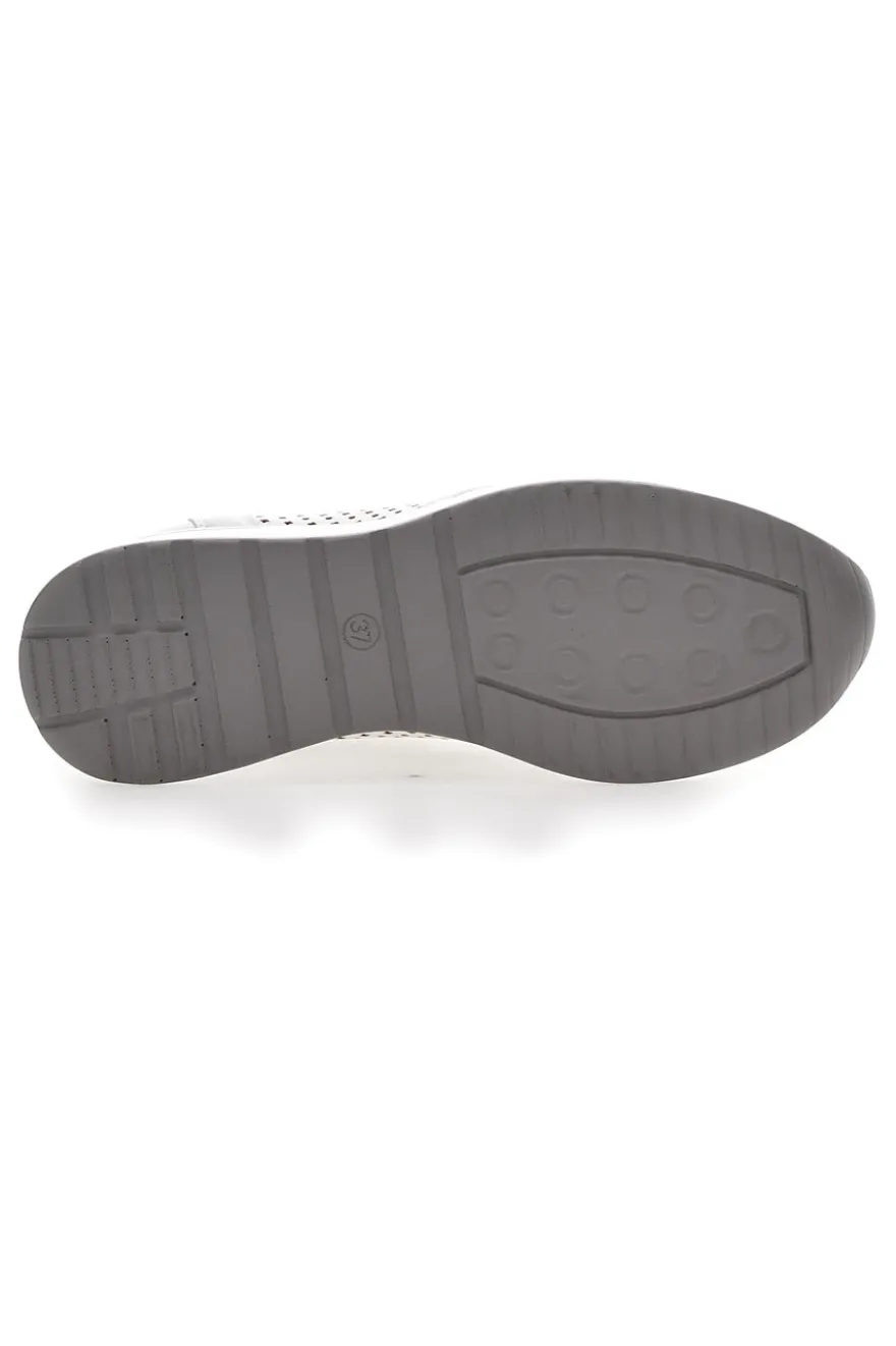 Sneakers bianche con zeppa traforate Mio tempo 137