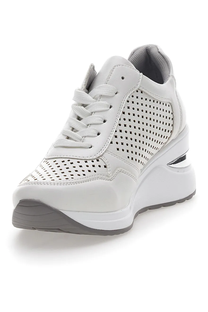 Sneakers bianche con zeppa traforate Mio tempo 137