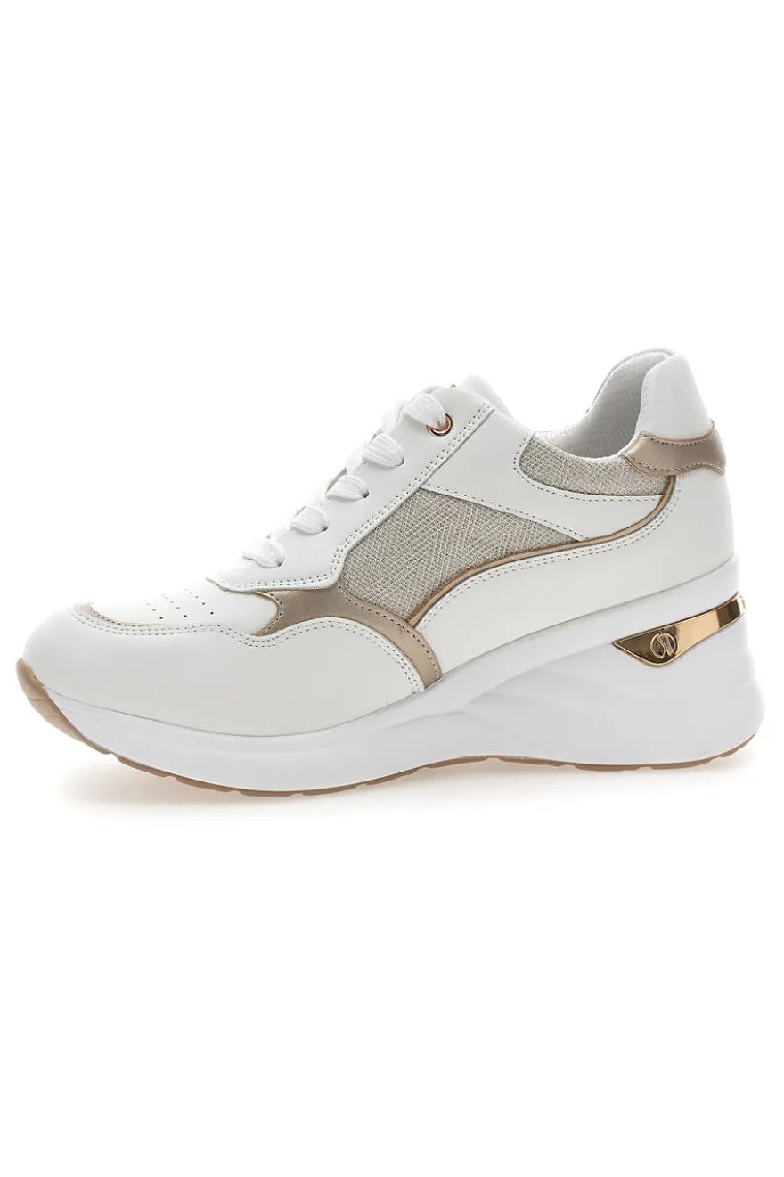 Sneakers bianche con zip e dettagli oro Inblu 488IN