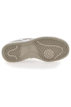 Sneakers bianche e oro con tomaia traforata NEW BALANCE BB80RTG