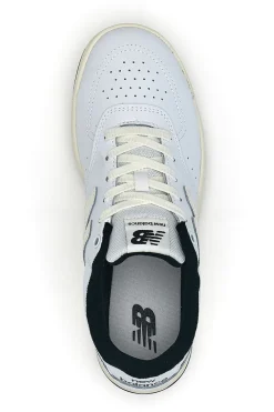 Sneakers bianche in pelle con profilo nero New Balance BB80AWB