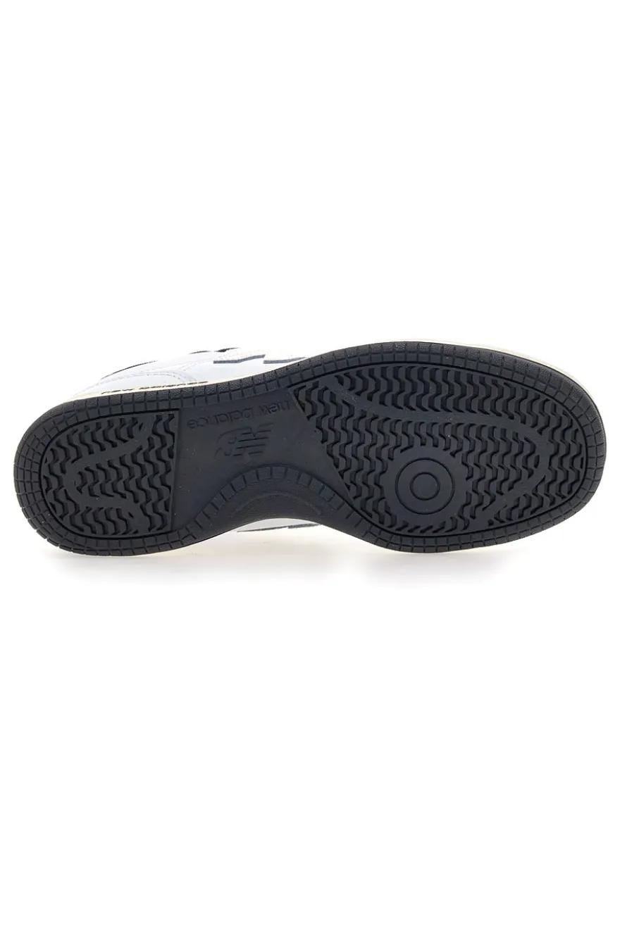 Sneakers bianche in pelle con profilo nero New Balance BB80AWB